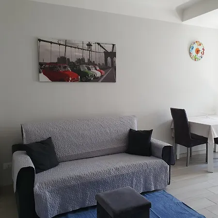 La Casa Di Carmen Apartment *