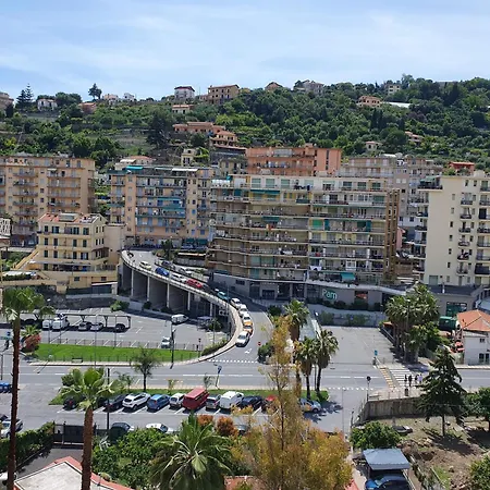 La Casa Di Carmen سانريمو